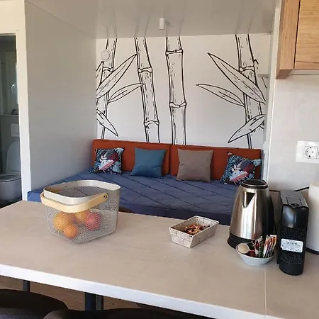 Mobile Homes Karlo & Dino *