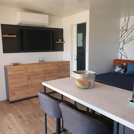 بيت للعطل Mobile Homes Karlo & Dino بولا