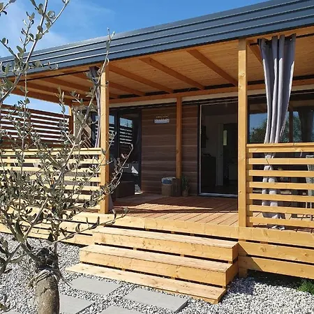 Mobile Homes Karlo & Dino Semesterbostad *