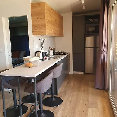 Mobile Homes Karlo & Dino * Pola