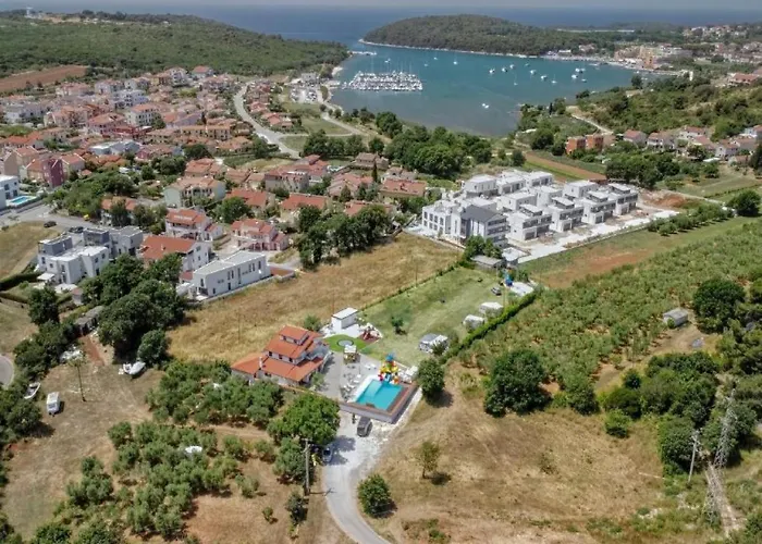 Mobile Homes Karlo & Dino *