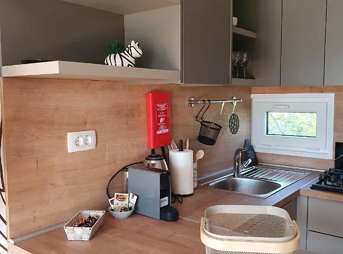 Vakantiehuis Mobile Homes Karlo & Dino Pula