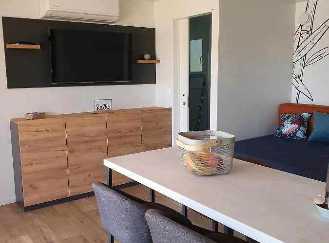 Vikendica Mobile Homes Karlo & Dino Pula