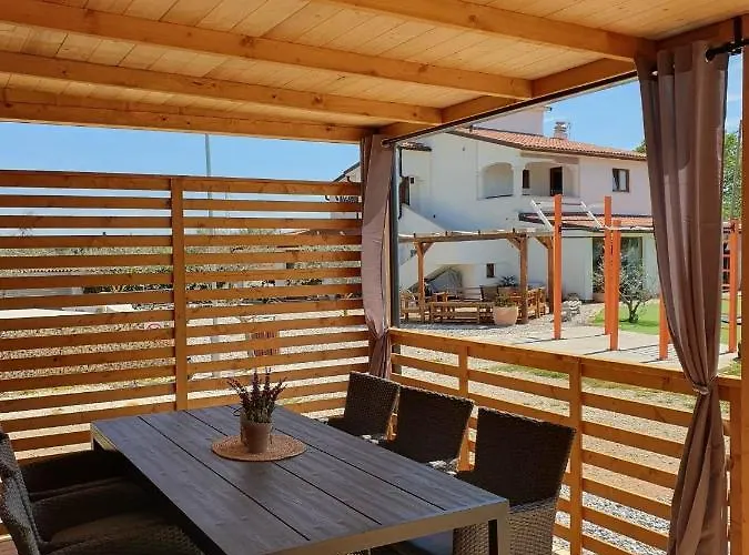 Mobile Homes Karlo & Dino Pula