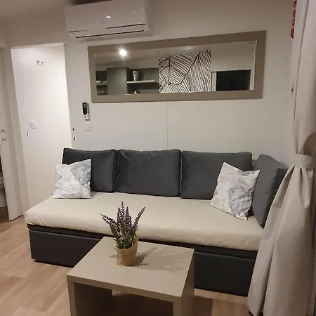 펜션 Mobile Homes Karlo & Dino 풀라